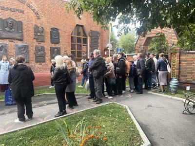 У Опішні на Полтавщині створили безбар’єрний простір у музеї родини Кричевських У Опішні на Полтавщині створили безбар’єрний простір у музеї родини Кричевських