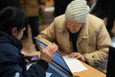Транзитний центр для ВПО у Харкові продовжив роботу після російського удару поруч Транзитний центр для ВПО у Харкові продовжив роботу після російського удару поруч