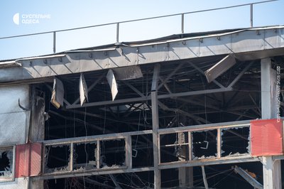 Після влучання БпЛА: який вигляд має термінал «Нової пошти» на Одещині