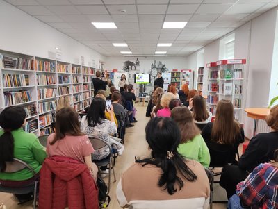 зустріч з Павлом Дерев’янком, читачі, бібліотека