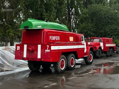 Насосні станції та човни: до Одеси прибула допомога від Молдови, яку передадуть на Херсонщину Насосні станції та човни: до Одеси прибула допомога від Молдови, яку передадуть на Херсонщину