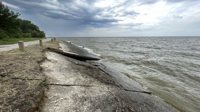 "60 сантиметрів зайвої води": у Градизькій громаді на Полтавщині підтоплює земельні ділянки "60 сантиметрів зайвої води": у Градизькій громаді на Полтавщині підтоплює земельні ділянки