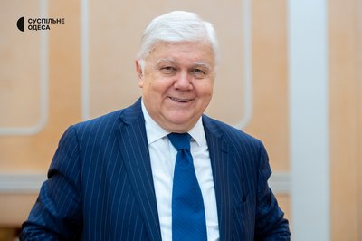 Одеські депутати просять президента забрати громадянство у Гіганова, який виїхав до Росії Одеські депутати просять президента забрати громадянство у Гіганова, який виїхав до Росії