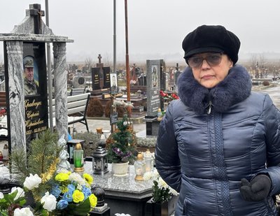 "Нехай ці колядки потішать душі": на Львівщині відбулася "Сумна скорботна коляда" на честь загиблих військових "Нехай ці колядки потішать душі": на Львівщині відбулася "Сумна скорботна коляда" на честь загиблих військових