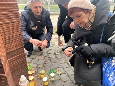 В Ужгороді вшанували пам’ять жертв Голокосту В Ужгороді вшанували пам’ять жертв Голокосту
