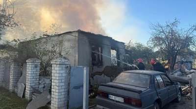 Росіяни вдарили по центру села на Харківщині: поранені четверо людей Росіяни вдарили по центру села на Харківщині: поранені четверо людей