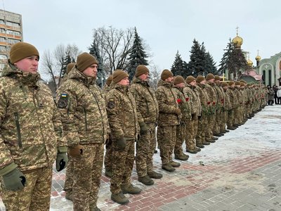 У Черкасах вшанували памʼять захисників Дебальцевського плацдарму У Черкасах вшанували памʼять захисників Дебальцевського плацдарму