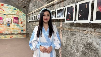 “Коло життя”: актори Херсонського театру показали у Кропивницькому виставу про українські традиції під час війни “Коло життя”: актори Херсонського театру показали у Кропивницькому виставу про українські традиції під час війни