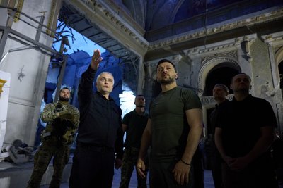 Зеленський в Одесі відвідав Спасо-Преображенський собор Зеленський в Одесі відвідав Спасо-Преображенський собор