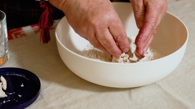 Пісні млинці з оселедцем: рецепт від господині з Рівненщини Пісні млинці з оселедцем: рецепт від господині з Рівненщини