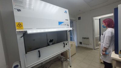 Ламінарна шафа у діагностичному центрі Ламінарна шафа у діагностичному центрі