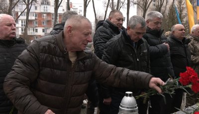 пам’ятник "Воїнам-афганцям", покладання квітів пам’ятник "Воїнам-афганцям", покладання квітів