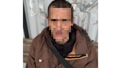 Передавав геолокації військових об'єктів росіянам: на Черкащині затримали чоловіка Передавав геолокації військових об'єктів росіянам: на Черкащині затримали чоловіка
