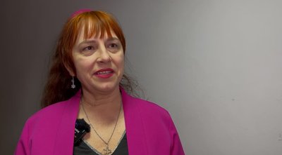 "Ви завжди нам робите красиве": соціальна перукарня діє у місті на Рівненщині "Ви завжди нам робите красиве": соціальна перукарня діє у місті на Рівненщині