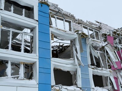 "Сподіваємось на краще, а що воно буде — не знаємо". Як живуть у Чаплиному, що за 22 км від лінії фронту "Сподіваємось на краще, а що воно буде — не знаємо". Як живуть у Чаплиному, що за 22 км від лінії фронту