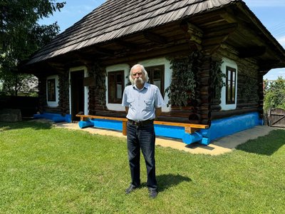 Топ-5 експонатів музею-садиби актора Івана Миколайчука на Буковині Топ-5 експонатів музею-садиби актора Івана Миколайчука на Буковині