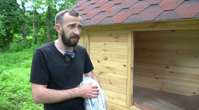 Відпочинок “на бджолах”: у Ворголі пропонують безоплатну релакс-терапію для воїнів Відпочинок “на бджолах”: у Ворголі пропонують безоплатну релакс-терапію для воїнів