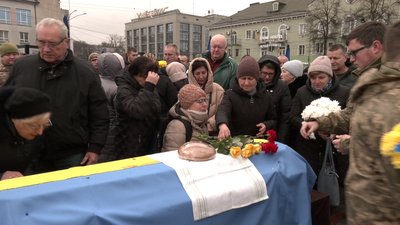 З бійцями Олександром Богомазюком та Віктором Бойком попрощались у Рівному