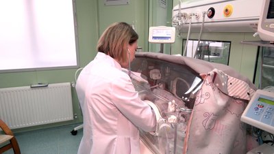Як виходжують передчасно народжених дітей в перинатальному центрі на Волині Як виходжують передчасно народжених дітей в перинатальному центрі на Волині