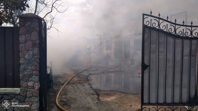 У Решетилівці 16 серпня чоловік намагався загасити пожежу, але обпікся У Решетилівці 16 серпня чоловік намагався загасити пожежу, але обпікся