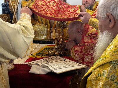 Новий патріарх УПЦ КП: у Сумах відбулася інтронізація Никодима Новий патріарх УПЦ КП: у Сумах відбулася інтронізація Никодима