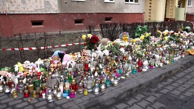 квіти, лампадки, іграшки квіти, лампадки, іграшки