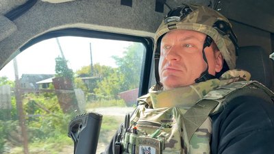 «Хочуть все зробити руїнами»: як «Білі янголи» евакуюють людей з Краматорська під загрозою дронів «Хочуть все зробити руїнами»: як «Білі янголи» евакуюють людей з Краматорська під загрозою дронів