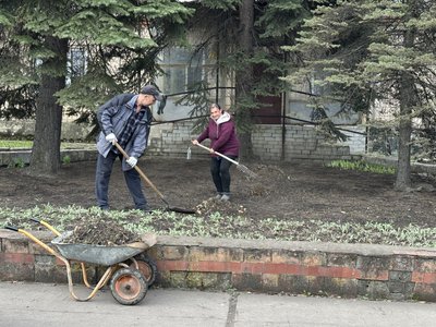 “Нема куди їхати”. Як живе Спасько-Михайлівка за 25 км від фронту “Нема куди їхати”. Як живе Спасько-Михайлівка за 25 км від фронту