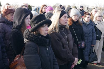 Покладання квітів і спільна молитва: в Одесі провели церемонію пам’яті на Західному кладовищі Покладання квітів і спільна молитва: в Одесі провели церемонію пам’яті на Західному кладовищі