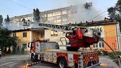 У Кропивницькому розпочали обстеження вигорілого будинку: хто має відшкодувати збитки У Кропивницькому розпочали обстеження вигорілого будинку: хто має відшкодувати збитки