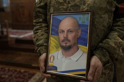 У Сумах попрощалися з прикордонником Олександром Германом У Сумах попрощалися з прикордонником Олександром Германом