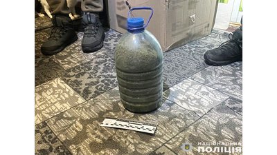 На Чернігівщині поліцейські затримали торгівця наркотиками
