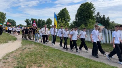 "Я ройова і всіх підтримую": як школярі змагалися у грі “Джура” у громаді на Рівненщині "Я ройова і всіх підтримую": як школярі змагалися у грі “Джура” у громаді на Рівненщині