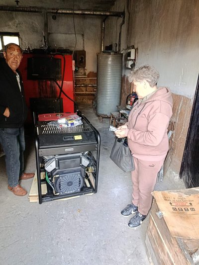 Батьки загиблого захисника подарували ліцею на Житомирщині генератор за 170 тисяч гривень Батьки загиблого захисника подарували ліцею на Житомирщині генератор за 170 тисяч гривень
