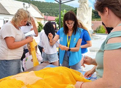 Акція "Нитка єднання". Кременець. Серпень 2024 Акція "Нитка єднання". Кременець. Серпень 2024