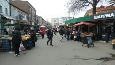 Скільки торгових місць буде на ярмарку в центрі Рівного, розповів в.о. міського голови Скільки торгових місць буде на ярмарку в центрі Рівного, розповів в.о. міського голови