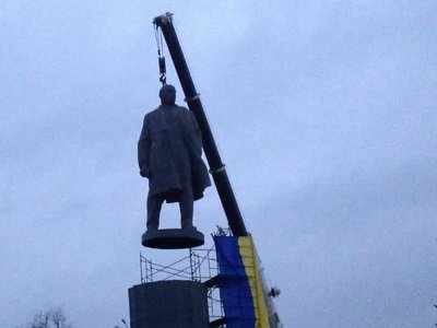 "Виявилось не так просто": як зносили пам’ятник Леніну у Кременчуці "Виявилось не так просто": як зносили пам’ятник Леніну у Кременчуці