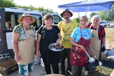 Волонтерська спільнота "Кулінарний фронт села Біла", благодійний ярмарок, 105 бригада