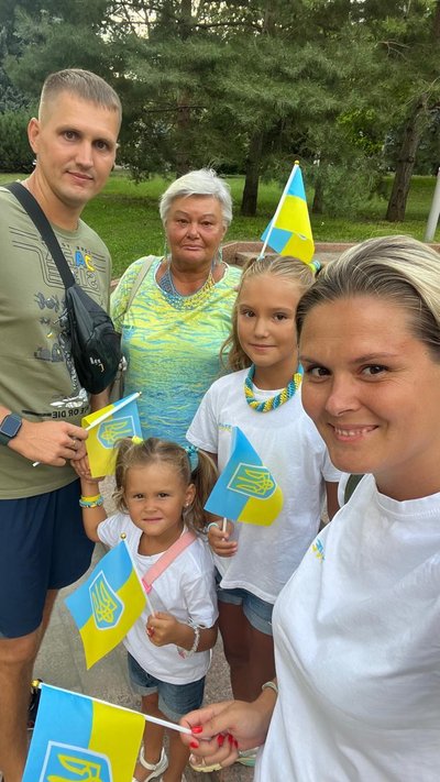 "Гріли воду під одягом": переселенка з Маріуполя розповіла що пережила під час окупації "Гріли воду під одягом": переселенка з Маріуполя розповіла що пережила під час окупації