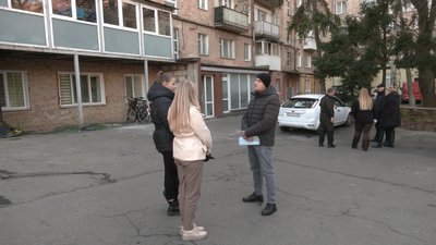 Досі без тепла: комісія не змогла потрапити до приміщення, де міг статися порив, на Парковій, 8 у Рівному Досі без тепла: комісія не змогла потрапити до приміщення, де міг статися порив, на Парковій, 8 у Рівному