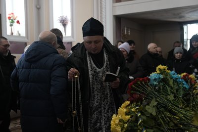 З солдатом Олександром Бондаренком попрощалися в Сумах