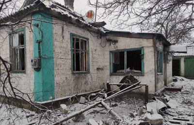 Наслідки обстрілів Донеччини 5 лютого. Фото: сайт поліції Донеччини Наслідки обстрілів Донеччини 5 лютого. Фото: сайт поліції Донеччини