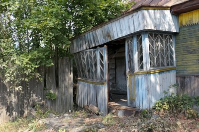 "Побачили спалах, потім ще три". Російська армія обстріляла село Ростов на Сумщині "Побачили спалах, потім ще три". Російська армія обстріляла село Ростов на Сумщині