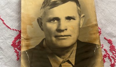 Щоденна зарядка і жодної ліні: 101-річний волинянин сам доглядає господарство і тримає козу Щоденна зарядка і жодної ліні: 101-річний волинянин сам доглядає господарство і тримає козу