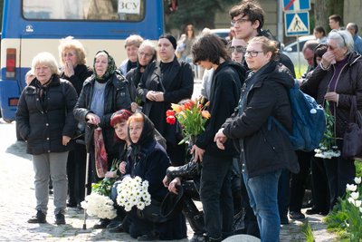 В Ужгороді попрощалися із захисником Віктором Чинадієм В Ужгороді попрощалися із захисником Віктором Чинадієм