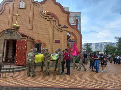 У Сумах попрощалися з військовим Сергієм Шевченком У Сумах попрощалися з військовим Сергієм Шевченком