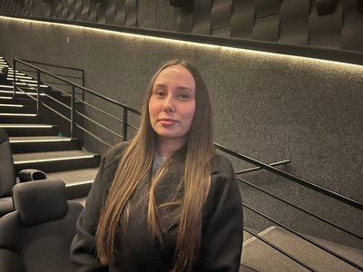 "Киснева станція". У Дніпрі відбулася премʼєра біографічної драми про Мустафу Джемілєва "Киснева станція". У Дніпрі відбулася премʼєра біографічної драми про Мустафу Джемілєва