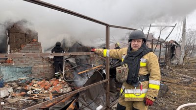 Наслідки влучання "Шахеда" у приватний будинок в Основ'янському районі, Харків, 25 грудня 2024 року Наслідки влучання "Шахеда" у приватний будинок в Основ'янському районі, Харків, 25 грудня 2024 року