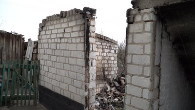 "Танки РФ по могилах наших воїнів їздять". Як за 9 км від фронту живуть люди у Покровському на Дніпропетровщині "Танки РФ по могилах наших воїнів їздять". Як за 9 км від фронту живуть люди у Покровському на Дніпропетровщині
