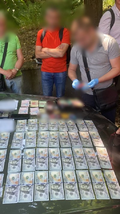 Затримання підозрюваного під час одержання ним грошей за документи про непридатність до військової служби Затримання підозрюваного під час одержання ним грошей за документи про непридатність до військової служби